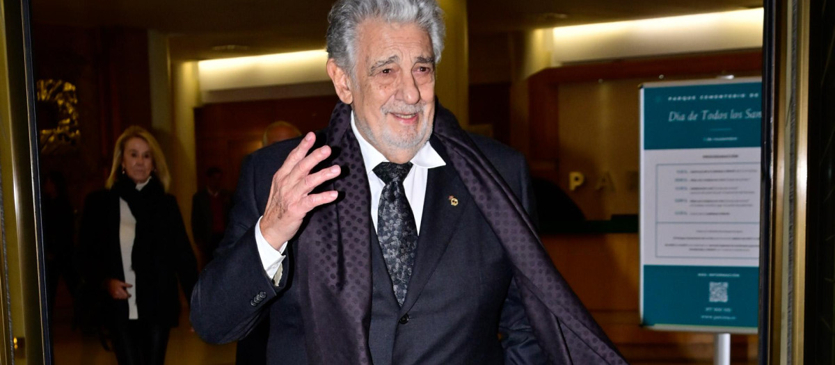Plácido Domingo el pasado 25 de octubre en el funeral de Fernando Fernández Tapias