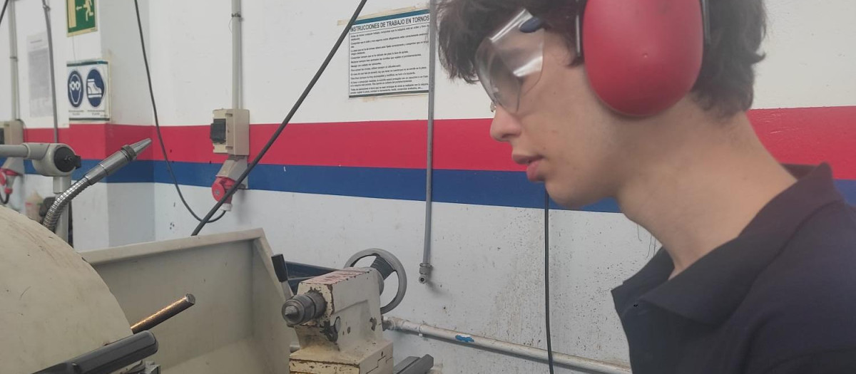 Adrián, persiguiendo su sueño: ser ingeniero