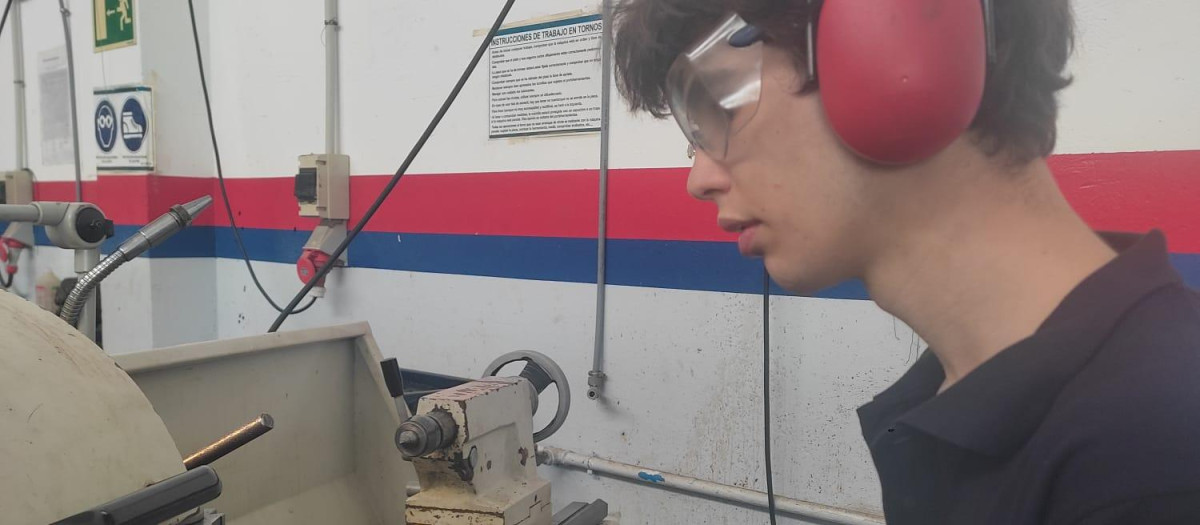 Adrián, persiguiendo su sueño: ser ingeniero