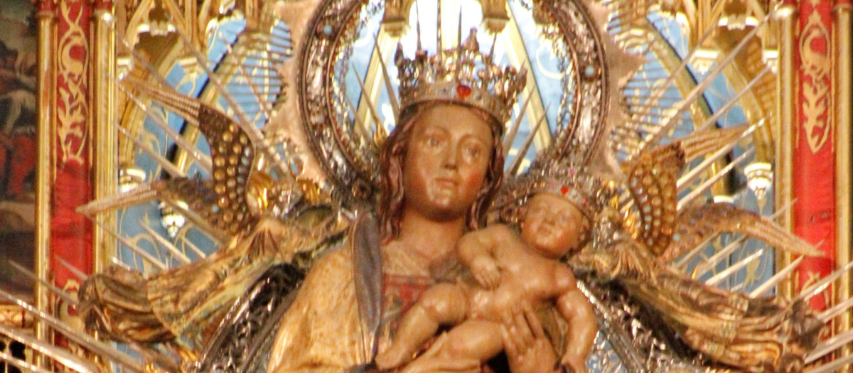 Virgen de la Almudena