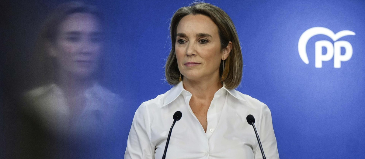 MADRID, 10/11/2023.- La secretaria general del PP, Cuca Gamarra, ofrece una rueda de prensa este viernes en Madrid, donde ha dicho que le "llama la atención" que el presidente del Gobierno en funciones, Pedro Sánchez, no haya sido capaz de "dar la cara" y le ha exigido que "se dirija a los españoles y dé explicaciones en primera persona" sobre el acuerdo alcanzado con Junts. EFE/ Tarek / PP SÓLO USO EDITORIAL / SÓLO DISPONIBLE PARA ILUSTRAR LA NOTICIA QUE ACOMPAÑA (CRÉDITO OBLIGATORIO)