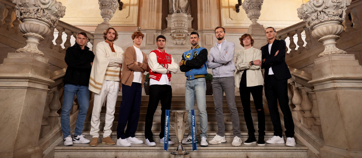 Foto oficial de los ocho tenistas que aspiran a llevarse la Copa de Maestros