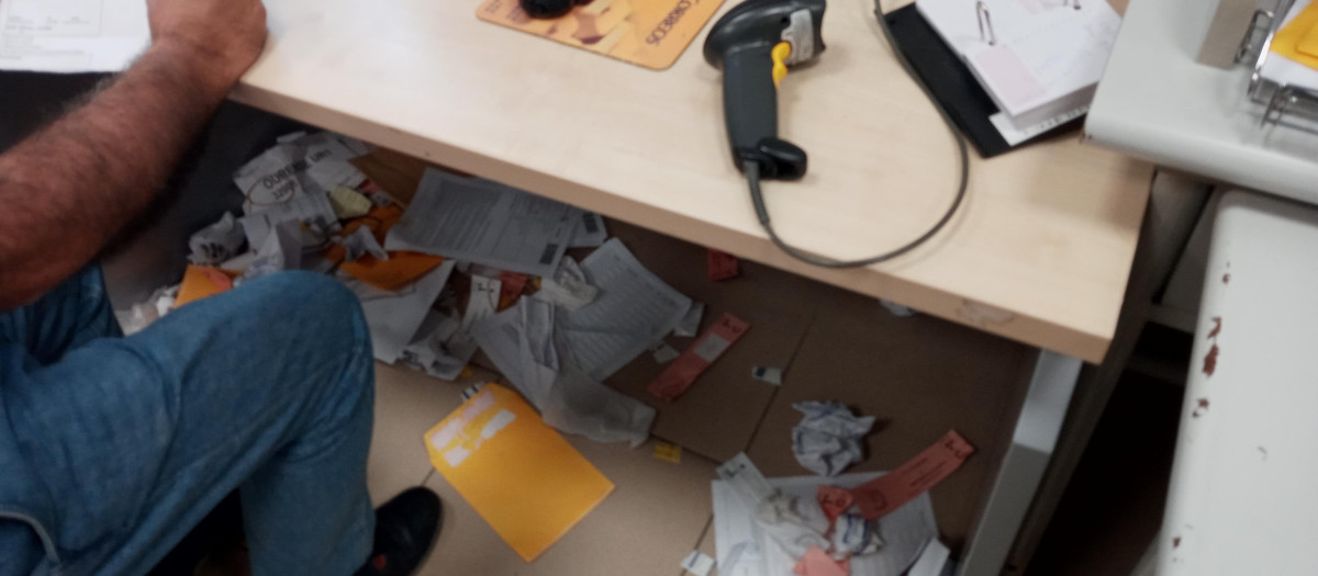 La suciedad es grave en las oficinas de Orense.