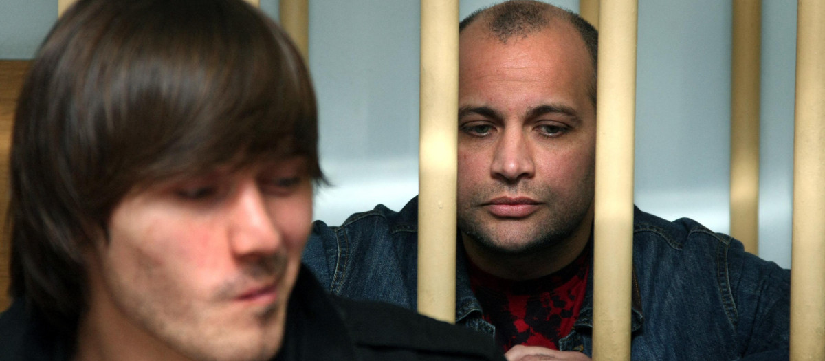 Ibragim Makhmudov (Iz.) y el ex policía Sergei Khadzhikurbanov fueron condenados por el asesinato de la periodista Anna Politkovskaya