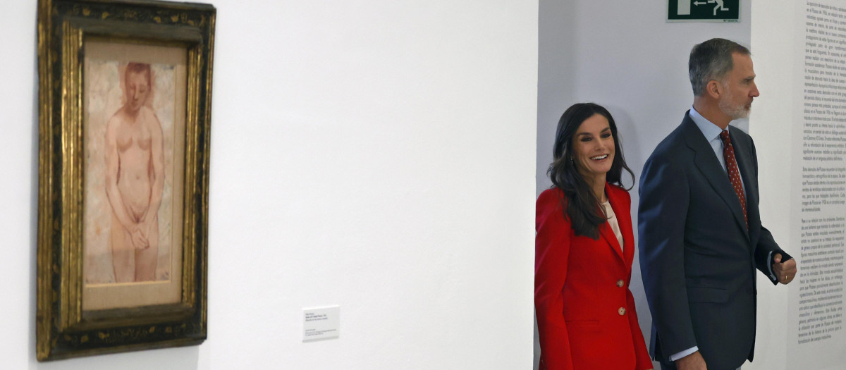 Los reyes Felipe y Letizia inaugurando la exposición 'Picasso 1906. La gran transformación' este martes en el Museo Reina Sofía de Madrid