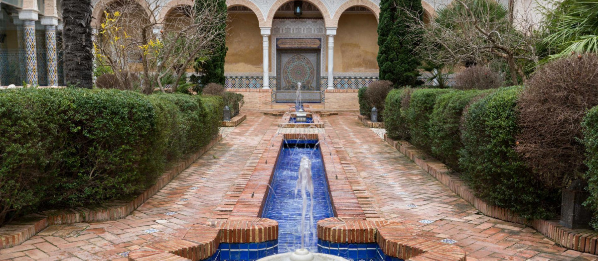 Imagen del patio del Palacio de los Condes de Cervellón, en el municipio valenciano de Anna