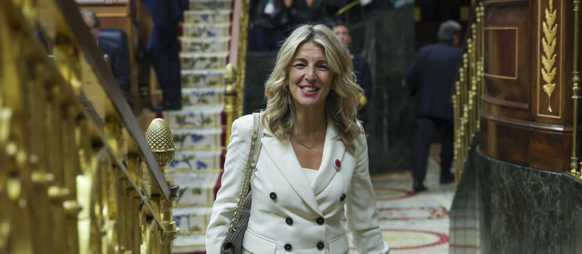La vicepresidenta segunda y ministra de Trabajo en funciones, Yolanda Díaz, durante el primer día del debate de investidura