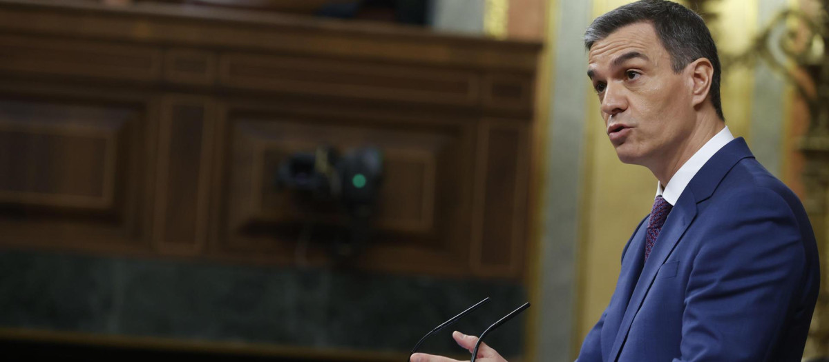 El secretario general del PSOE, Pedro Sánchez, interviene en la segunda jornada del debate de la investidura