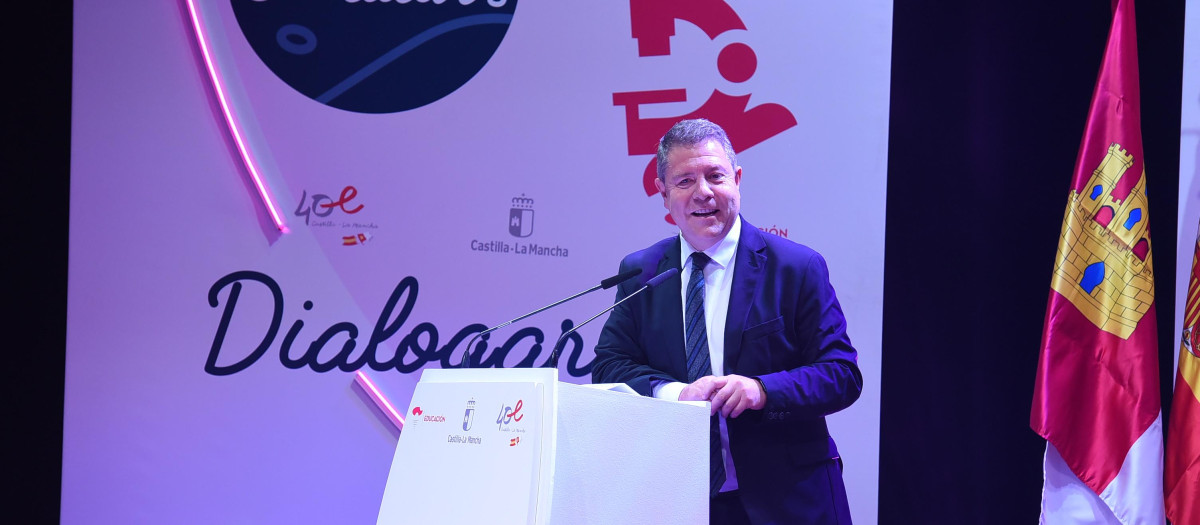 Emiliano García-Page, preside la entrega de reconocimientos con motivo del Día de la Enseñanza en Alcázar de San Juan
