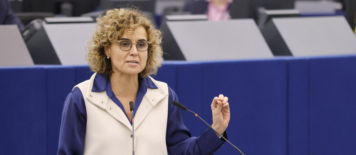 Dolors Montserrat, durante su intervención en el debate de la ley de amnistía en el Parlamento Europeo