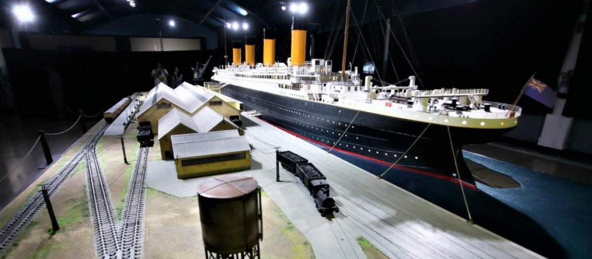 Maqueta del Titanic a escala 1:30