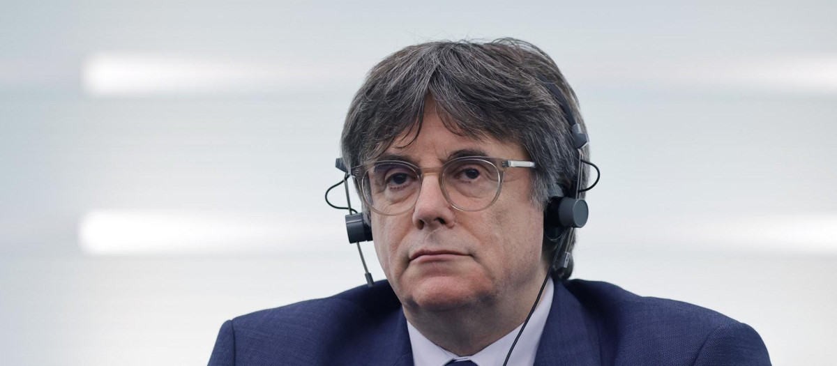 Strasbourg (France), 21/11/2023.- Former Catalan regional premier Carles Puigdemont during a Formal sitting at the European Parliament in Strasbourg, France, 21 November 2023. The EU Parliament's session runs from 20 till 23 November 2023. (Francia, Estrasburgo) EFE/EPA/RONALD WITTEK