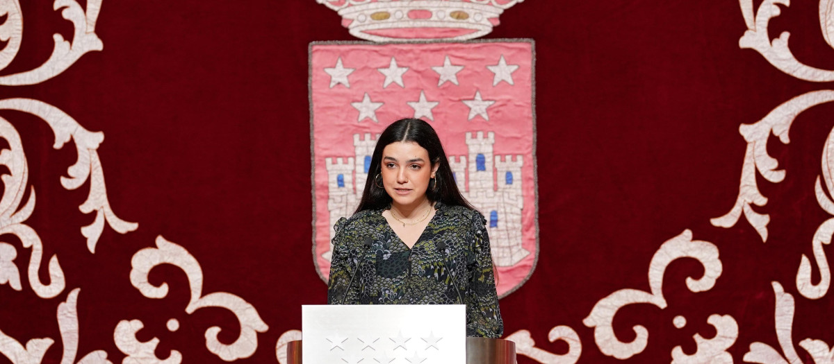 Elisa Lapastora durante su discurso en la Real Casa de Correos