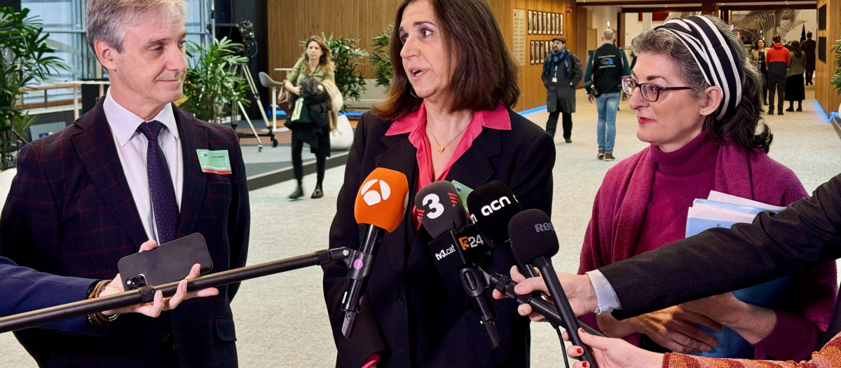 Javier Martínez Marfil, María Jesús Del Barco y Maite Pagazaurtundúa