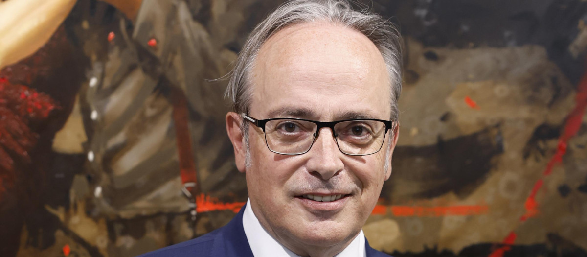 Alfredo Urdaci during inauguration of Alberto R Serrano exhibition in Madrid on Thursday, 27 April 2023.