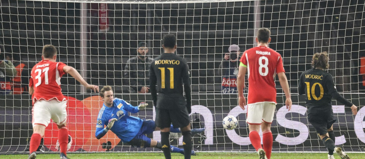 Luka Modric falló un penalti contra el Union Berlín