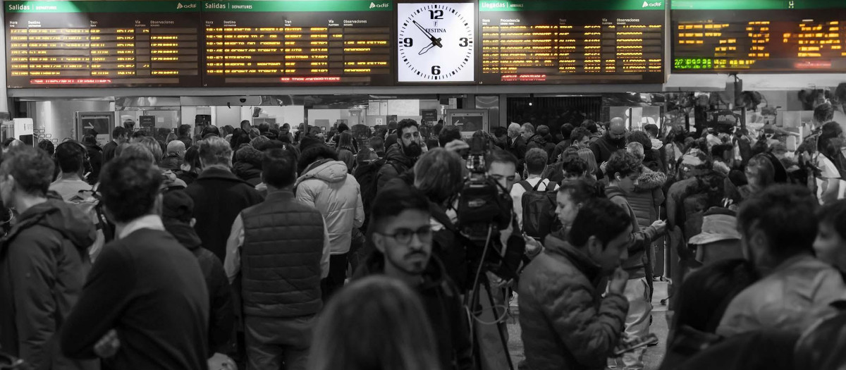 Casi la mitad de los servicios en España se realizan con retraso