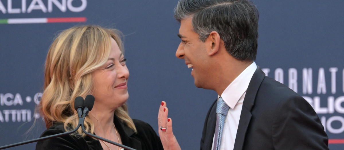 La primera ministra de Italia, Giorgia Meloni, y su homólogo británico, Rishi Sunak