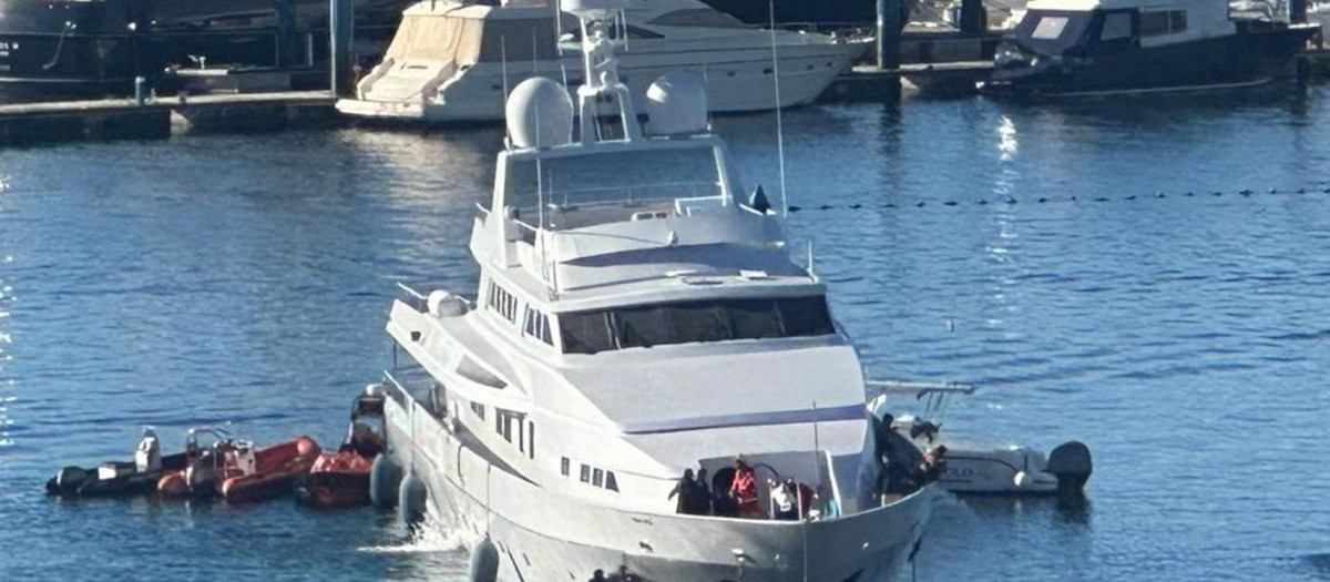 El yate 'Tumberry C' en Sanxenxo
