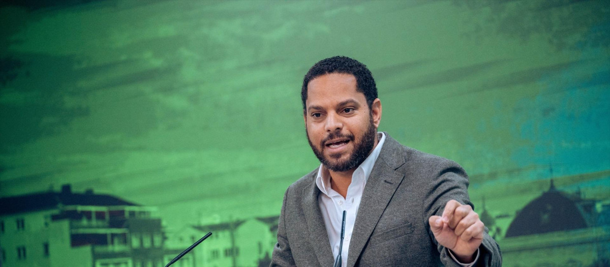 El secretario general de VOX, Ignacio Garriga, comparece en rueda de prensa en Bambú