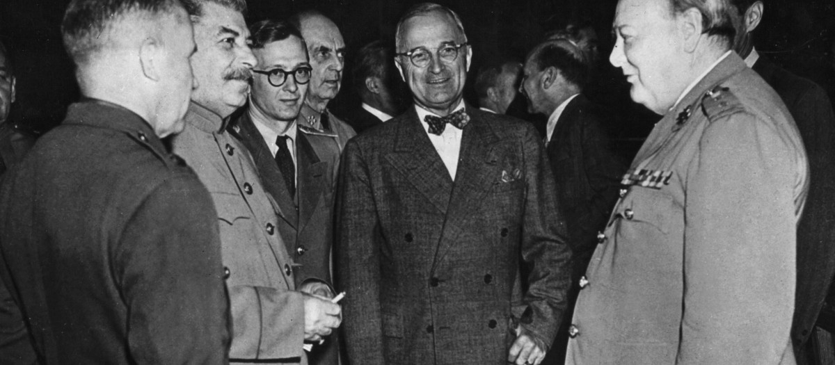 Joseph Stalin, Truman y Winston Churchill (de izquierda a derecha)
