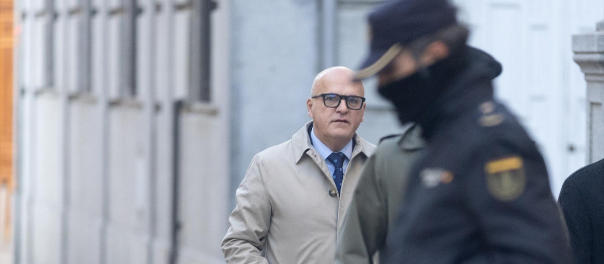 El senador del PP, José Manuel Baltar, a su llegada al Tribunal Supremo