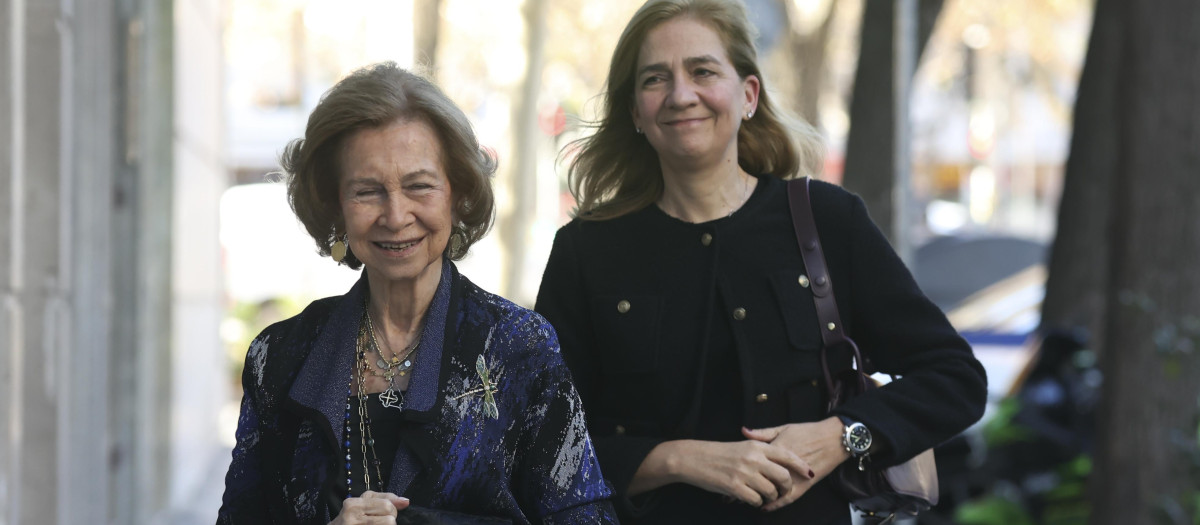 Llegó acompañando a su madre, la Reina Sofía