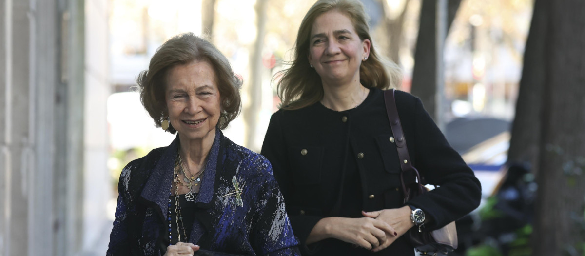 Llegó acompañando a su madre, la Reina Sofía