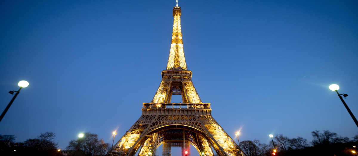 La Torre Eiffel es el símbolo distintivo de Francia