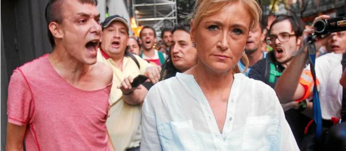 Cristina Cifuentes sufrió los escraches de la izquierda
