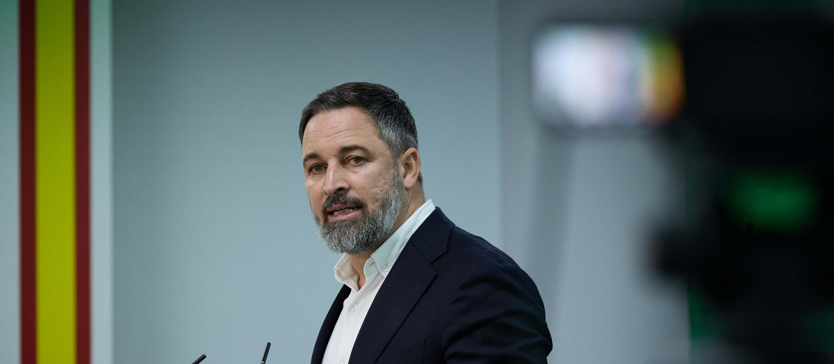 El presidente de Vox, Santiago Abascal, ofrece una rueda de prensa en Bambú