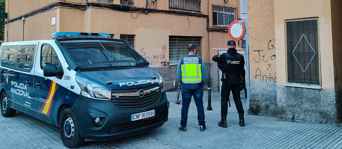 Desmantelados dos puntos de venta de droga en Elche