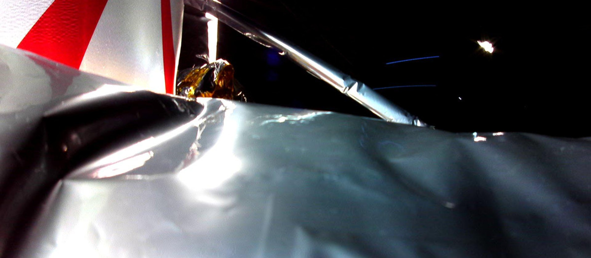 Imagen de Peregrine en pleno vuelo compartida por Astrobotic