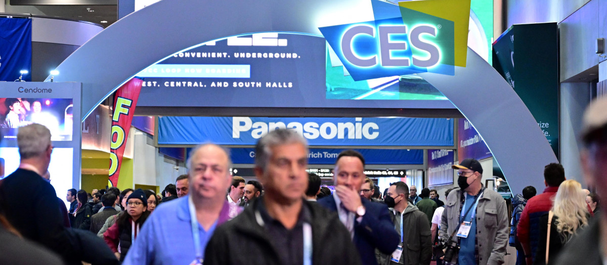 Asistentes al CES 2024