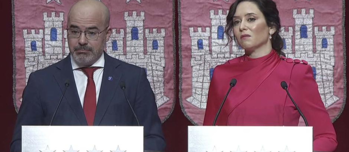 La presidenta de la Comunidad de Madrid, Isabel Díaz Ayuso, y el delegado del Gobierno, Francisco Martín