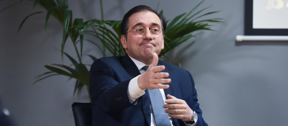 El ministro de Asuntos Exteriores, Unión Europea y Cooperación, José Manuel Albares, participa en la jornada 'Balance de la Presidencia española de la Unión Europea', en la sede de la Fundación Alternativas, a 21 de diciembre de 2023, en Madrid (España). La Presidencia Española del Consejo de la Unión Europea finaliza el 31 de diciembre con retos para la Unión tan relevantes como su ampliación, el pacto de migración y asilo, las nuevas reglas fiscales, la autonomía estratégica, la transición ecológica y la transformación digital o la reindustrialización. La Presidencia coincide con los meses en los que acaba la propia legislatura europea para las próximas elecciones al Parlamento Europeo, que se celebran entre el 6 y el 9 de junio de 2024.
21 DICIEMBRE 2023;UE;PRESIDENCIA;UNIÓN;EUROPEA;EXTERIORES;
Gustavo Valiente / Europa Press
21/12/2023