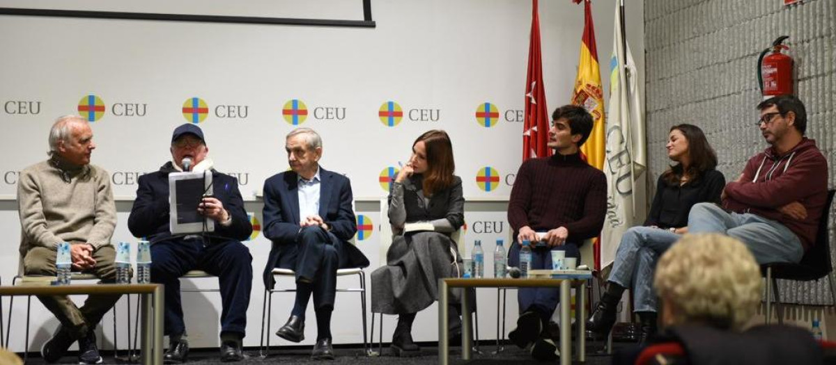 Los ponentes en la I Jornada de Cine Católico