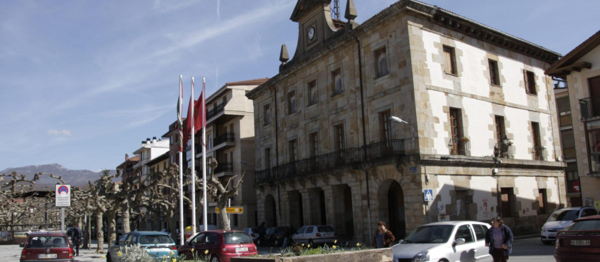 Casa consistorial de Echarri Aranaz