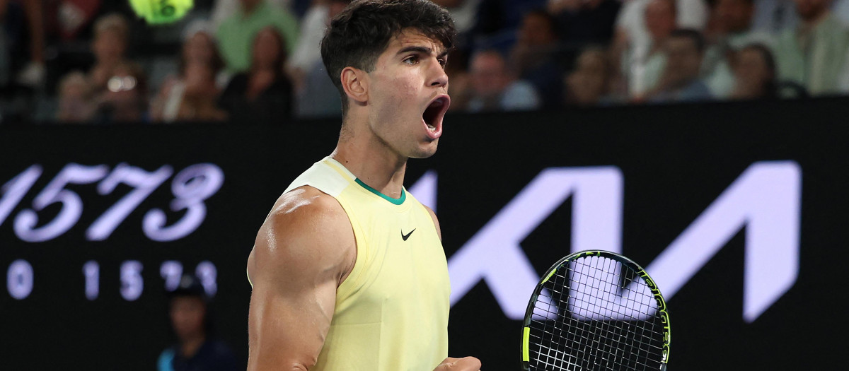 Carlos Alcaraz se ha estrenado en el Open de Australia con un convincente triunfo