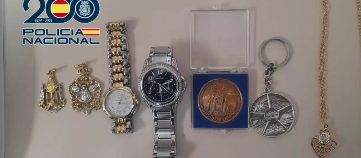 Joyas y relojes del matrimonio que robaron y vendieron los detenidos en Elche