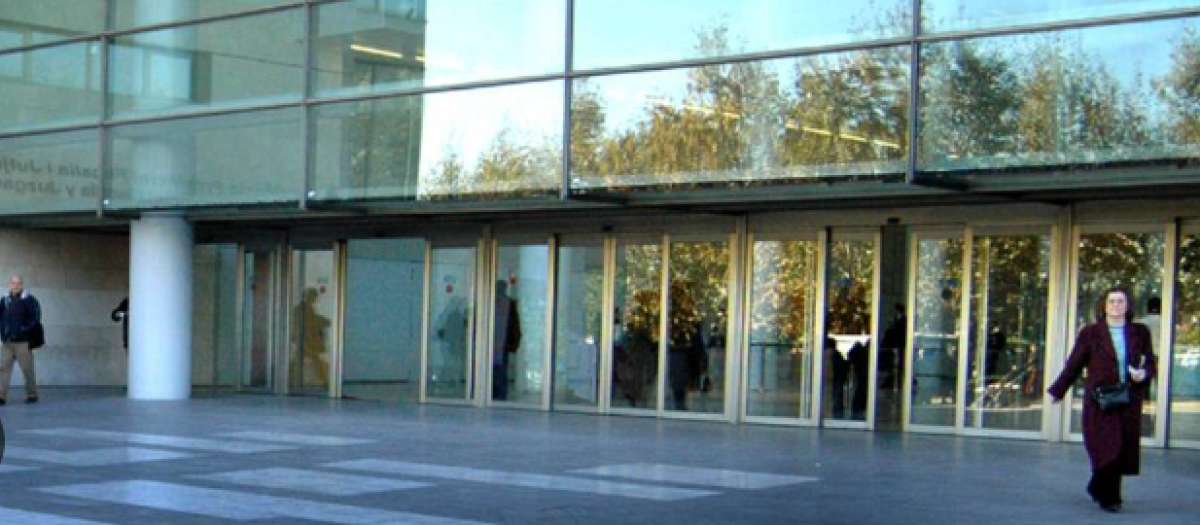 Fachada de la Audiencia Provincial de Valencia