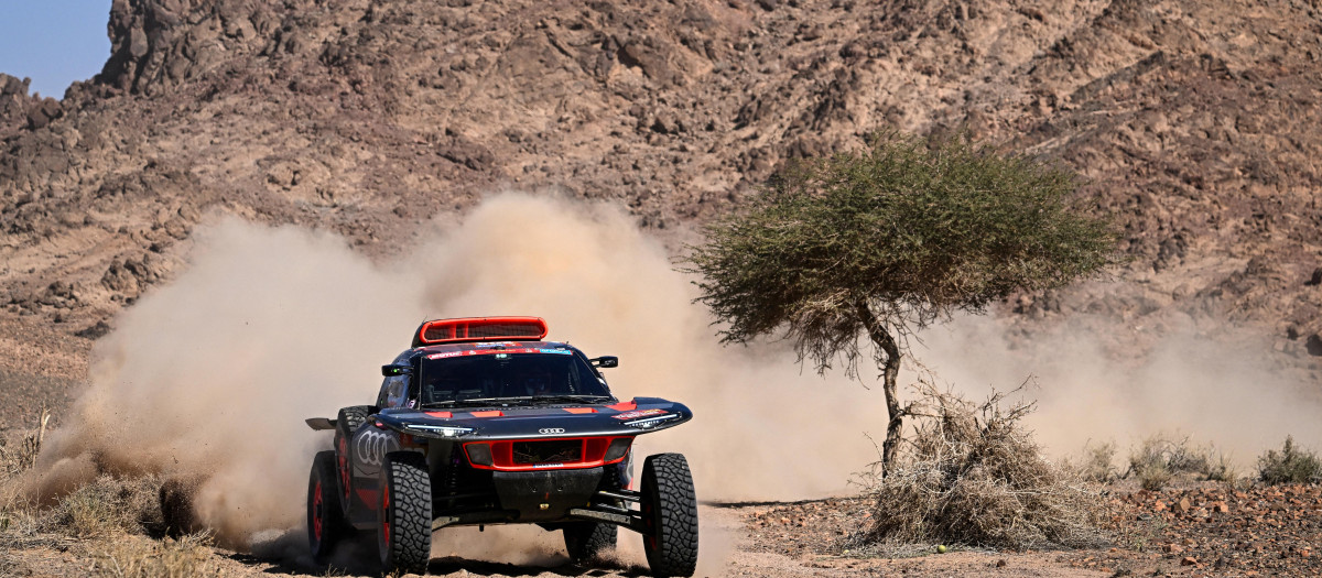 Carlos Sainz es el virtual campeón del Dakar 2024 después de que Loeb haya perdido más de una hora
