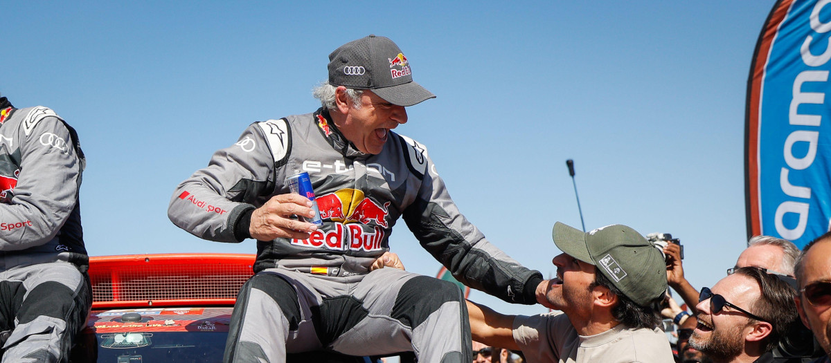Pilot Carlos Sainz and Carlos Sainz JR during the Final Podium of the Dakar 2024 on January 19, 2024 in Yanbu, Saudi Arabia.