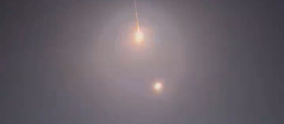 El meteorito, instantes antes de desintegrarse