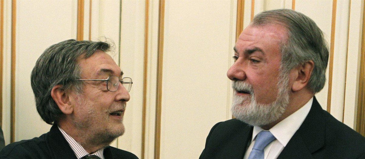 Eugenio Nasarre y Jaime Mayor Oreja, en una imagen de 2012