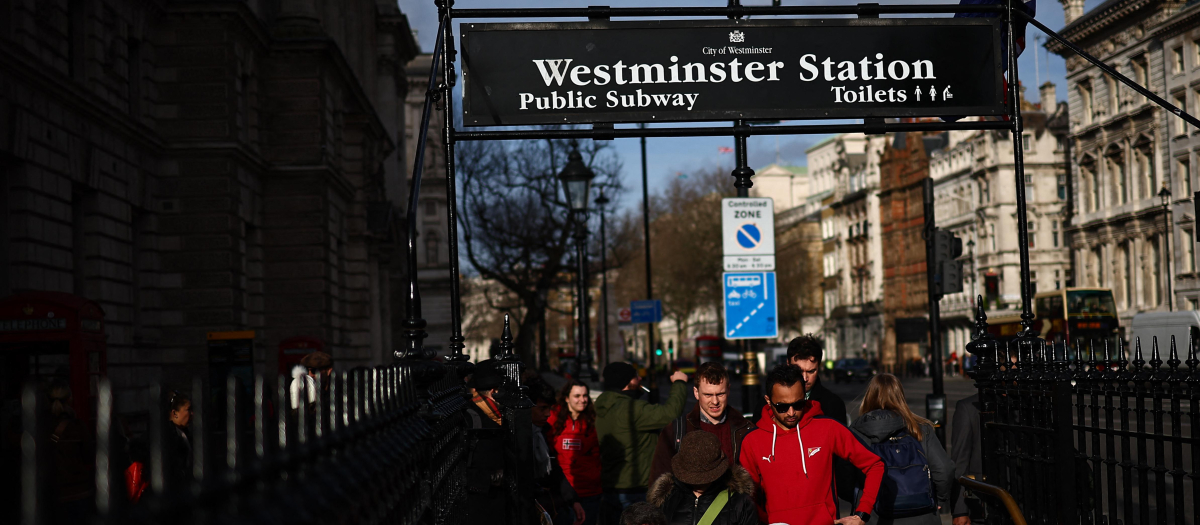 Parada de metro de Westminster en Londres