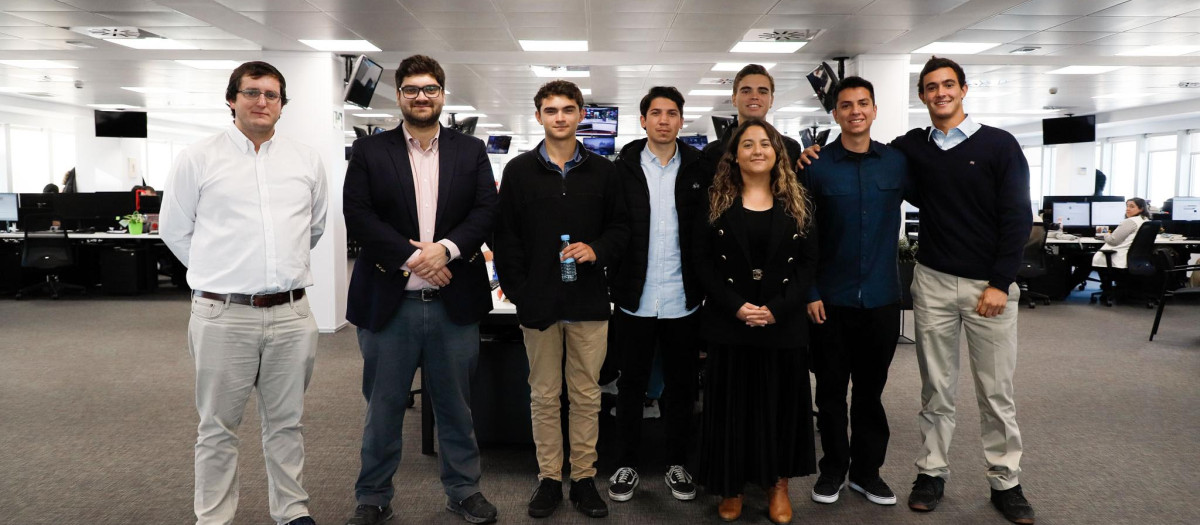 Grupo de jóvenes líderes chilenos encabezados por José Francisco Lagos, Director Ejecutivo del Instituto Res Publica.