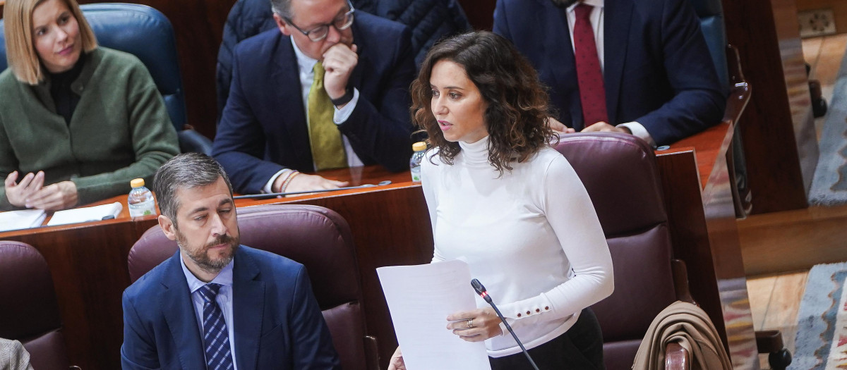La presidenta de la Comunidad de Madrid, Isabel Díaz Ayuso, en la Asamblea de Madrid