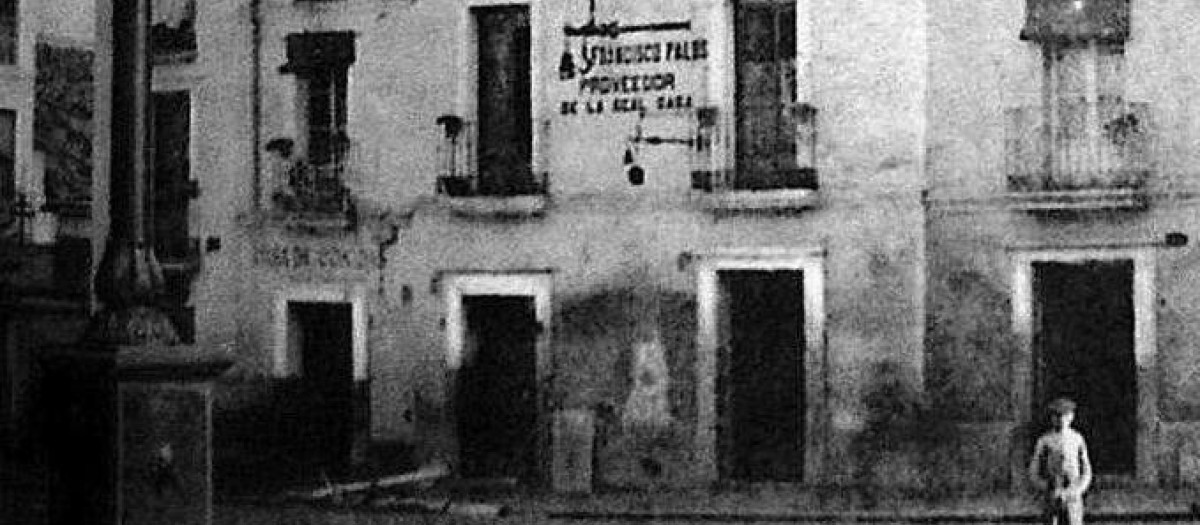 La plaza de San Salvador a principios del siglo XX