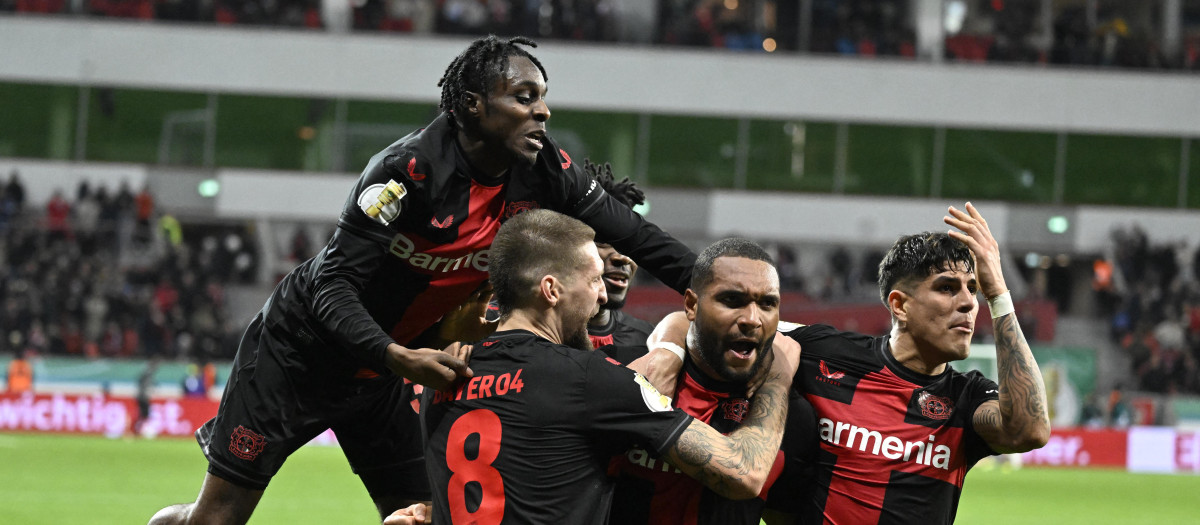 Los jugadores del Bayer Leverkusen celebran la victoria ante el Bayern